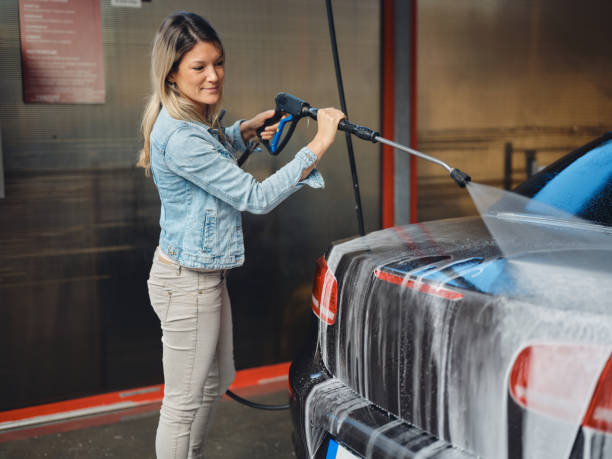 Best Garage Pressure Washing  in North St Paul, MN